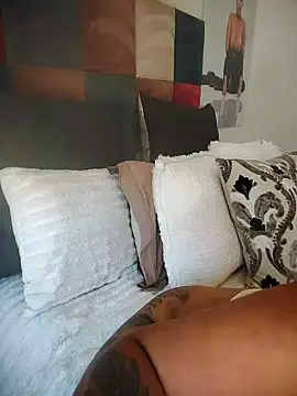 Snapshot of sexyTHANDO chatting on 01/27/25, 10:27 sexyTHANDO online show from 01/27/25, 10:27