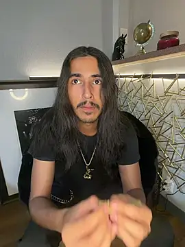 Snapshot of jrrichforever chatting on 01/15/26, 12:15 jrrichforever online show from 01/15/26, 12:15