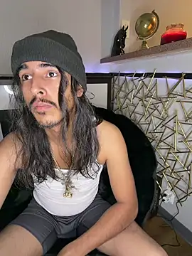 Snapshot of jrrichforever chatting on 01/17/26, 12:37 jrrichforever online show from 01/17/26, 12:37