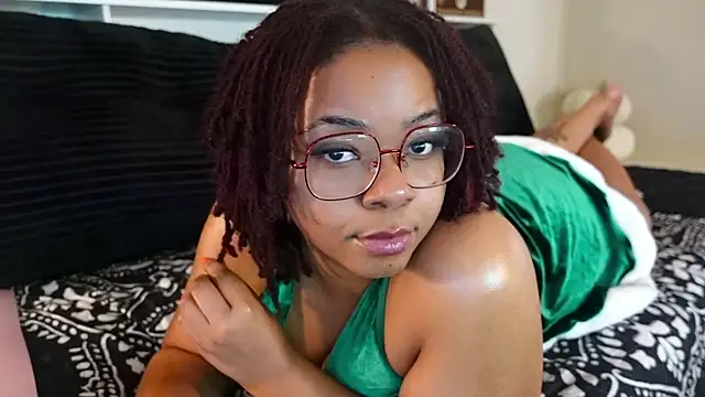 -khayaparker online show from 10/31/25, 04:08