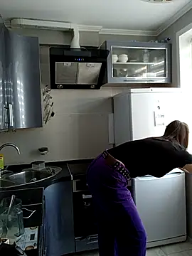 Snapshot of LazyTanukii chatting on 09/15/25, 06:13 LazyTanukii online show from 09/15/25, 06:13