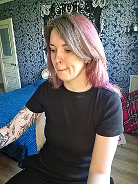 LazyTanukii online show from 06/24/26, 06:34