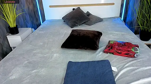 CharmedDoll online show from 04/21/26, 12:33