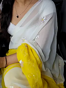 aliyaah singh online show from 11/12/25, 05:57