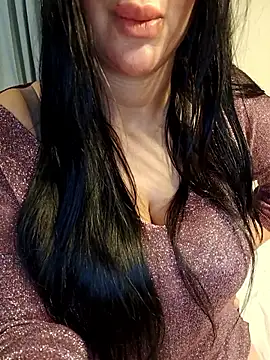 Queen sousou online show from 02/15/26, 10:03