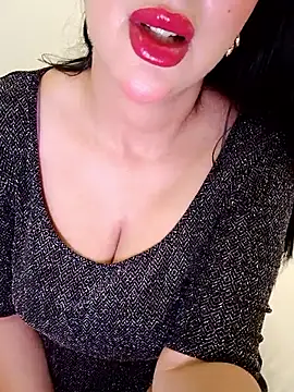 Snapshot of Queen_sousou chatting on 06/06/26, 11:20 Queen sousou online show from 06/06/26, 11:20