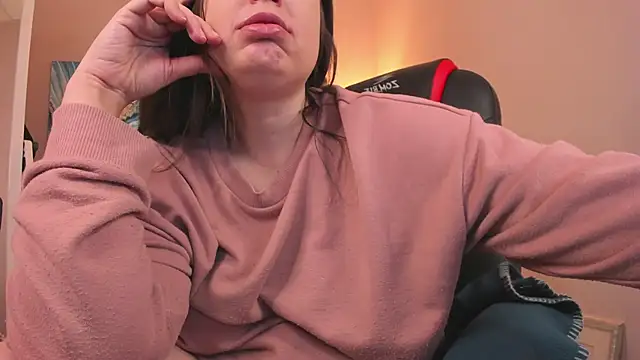 BattyMoll online show from 02/24/25, 02:19