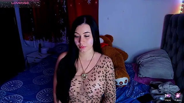 Snapshot of Mishukitty chatting on 01/18/25, 11:00 Mishukitty online show from 01/18/25, 11:00