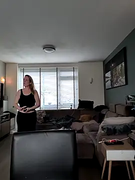 NaomiAndFriends online show from 04/02/26, 07:50