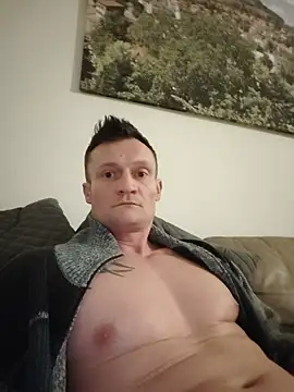 Snapshot of GermanBigDream chatting on 02/06/25, 10:43 GermanBigDream online show from 02/06/25, 10:43