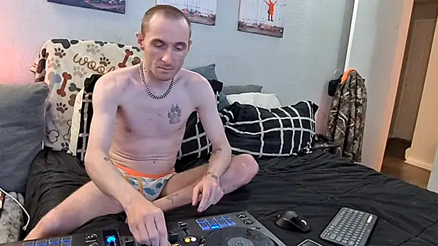 pyrowuff online show from 02/02/26, 03:16