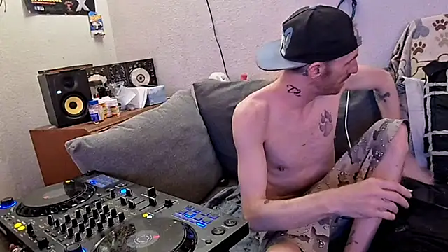 pyrowuff online show from 03/14/26, 02:28