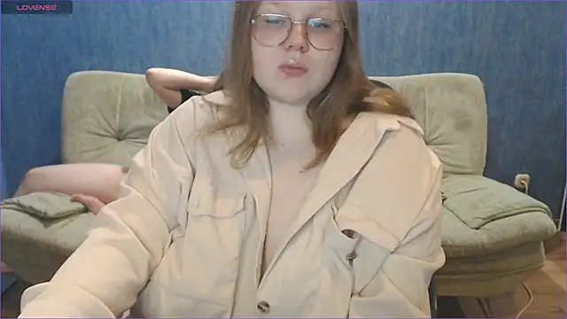 Snapshot of Touch_me_more_please chatting on 03/02/25, 09:43 Touch me more please online show from 03/02/25, 09:43