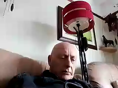 keeenn11 online show from 02/14/25, 04:09