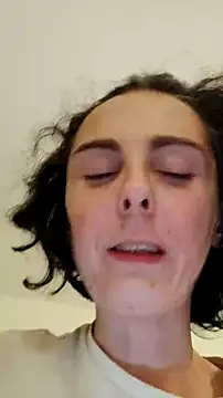 cleophee online show from 11/25/25, 08:09