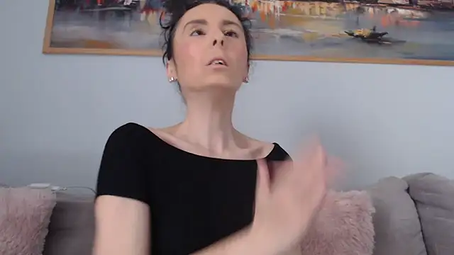 cleophee online show from 04/18/26, 07:01