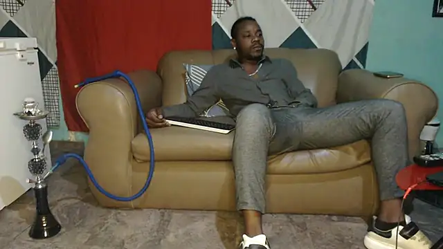 Snapshot of Tirichexxx chatting on 01/04/25, 07:03 Tirichexxx online show from 01/04/25, 07:03
