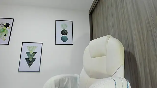 Snapshot of Paty37 chatting on 06/13/26, 12:58 Paty37 online show from 06/13/26, 12:58