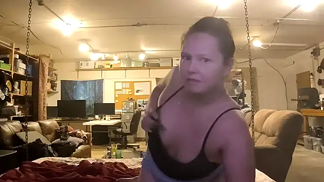 Mostlikely2suckseed88 online show from 09/16/25, 05:47