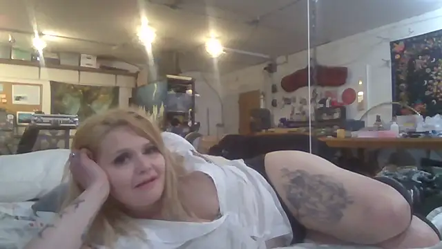 Mostlikely2suckseed88 online show from 02/11/26, 09:53