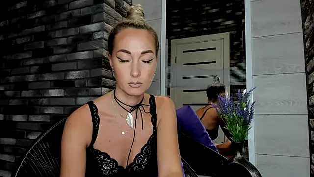 Snapshot of StarryHanna chatting on 01/15/25, 08:16 StarryHanna online show from 01/15/25, 08:16