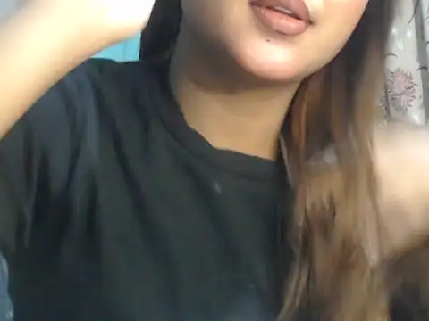 NancyRuvi online show from 10/26/25, 04:46