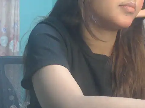 NancyRuvi online show from 04/10/26, 04:23