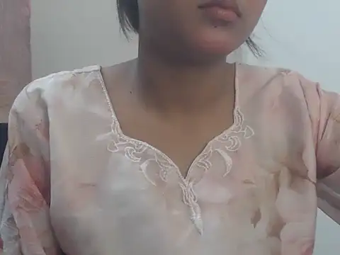 Snapshot of NancyRuvi chatting on 04/27/26, 06:06 NancyRuvi online show from 04/27/26, 06:06