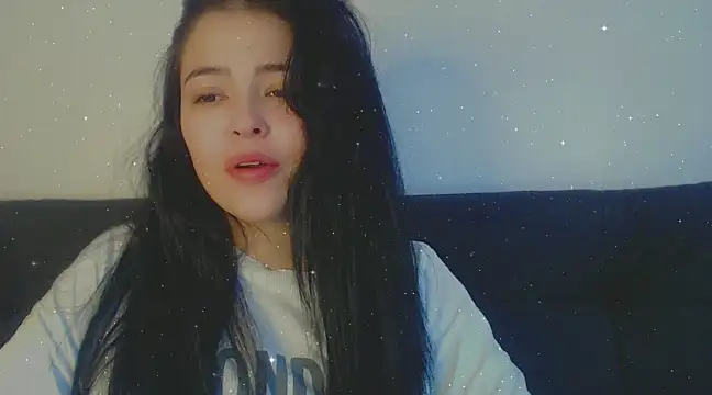 Snapshot of Aleska__Bell chatting on 02/01/25, 04:54 Aleska  Bell online show from 02/01/25, 04:54