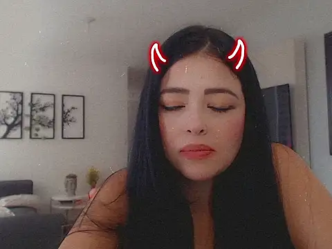 Snapshot of Aleska__Bell chatting on 09/15/25, 03:01 Aleska  Bell online show from 09/15/25, 03:01