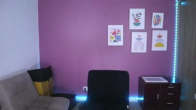 Steph F online show from 03/20/25, 08:20