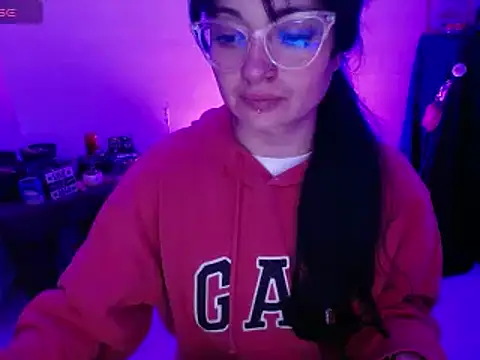 Snapshot of Alexa-Sweet69 chatting on 12/11/24, 01:05 Alexa-Sweet69 online show from 12/11/24, 01:05