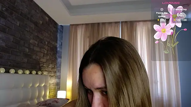 Snapshot of starrydoll chatting on 05/11/26, 11:16 starrydoll online show from 05/11/26, 11:16