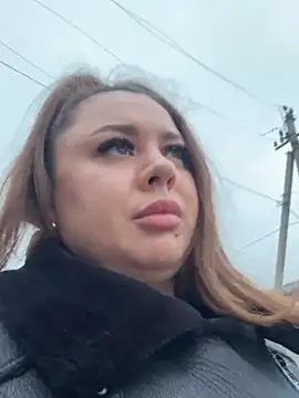 Sara Slow online show from 01/29/25, 02:42