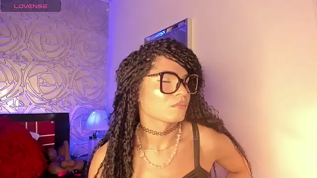 Snapshot of vennus1_ chatting on 01/27/25, 09:22 vennus1  online show from 01/27/25, 09:22