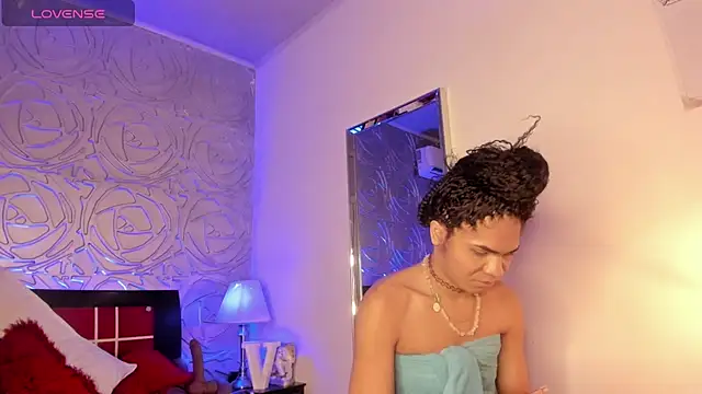 Snapshot of vennus1_ chatting on 01/28/25, 01:27 vennus1  online show from 01/28/25, 01:27