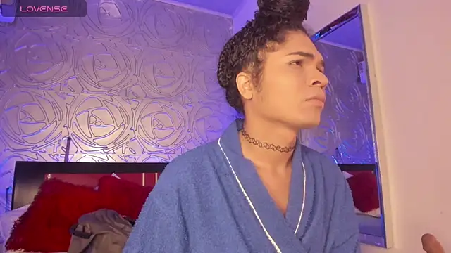 Snapshot of vennus1_ chatting on 02/19/25, 02:01 vennus1  online show from 02/19/25, 02:01