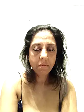 Snapshot of Mahi4luv chatting on 09/16/25, 12:33 Mahi4luv online show from 09/16/25, 12:33