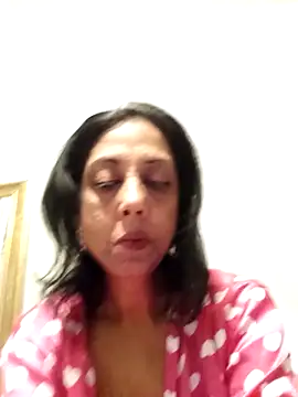 Snapshot of Mahi4luv chatting on 09/26/25, 10:14 Mahi4luv online show from 09/26/25, 10:14