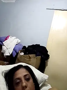 Snapshot of Mahi4luv chatting on 10/18/25, 10:54 Mahi4luv online show from 10/18/25, 10:54