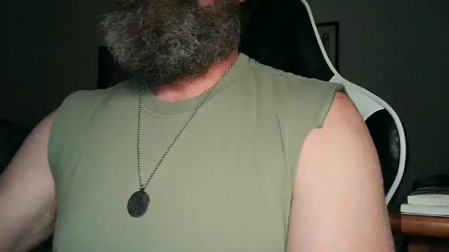 Snapshot of usdirtymikee9 chatting on 09/27/25, 01:21 usdirtymikee9 online show from 09/27/25, 01:21