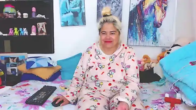 estrellita fugaz16x online show from 02/12/25, 01:37