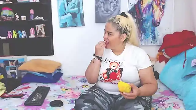 estrellita fugaz16x online show from 02/12/25, 10:15