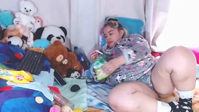 estrellita fugaz16x online show from 09/19/25, 08:31