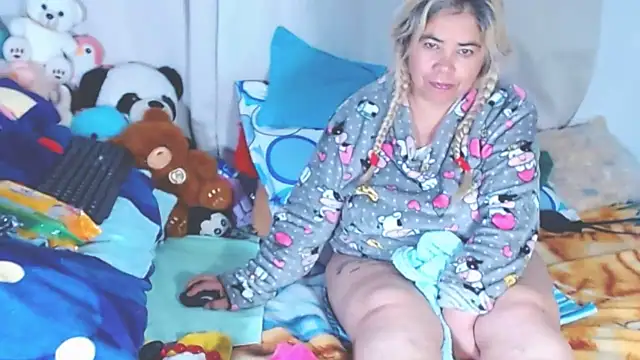 estrellita fugaz16x online show from 09/22/25, 10:50