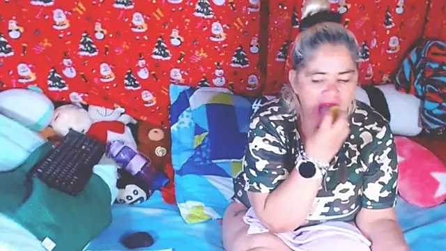 estrellita fugaz16x online show from 02/09/26, 03:21