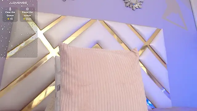 BeckyAnders online show from 11/20/25, 04:29