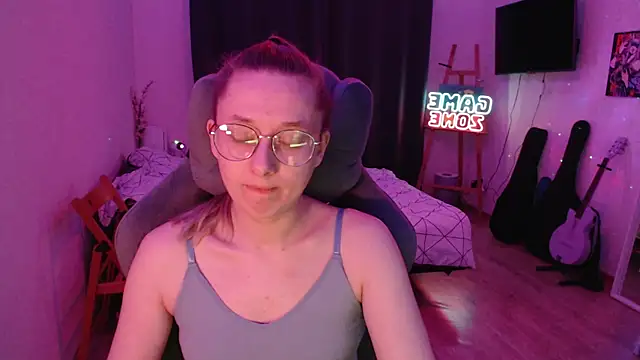 AnabelFrel online show from 03/16/25, 12:23