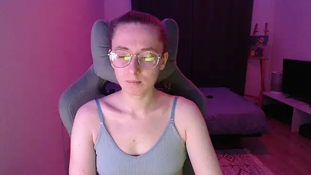 AnabelFrel online show from 11/06/25, 01:17