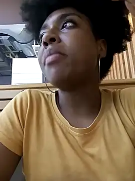 thaimy  online show from 01/22/25, 10:05